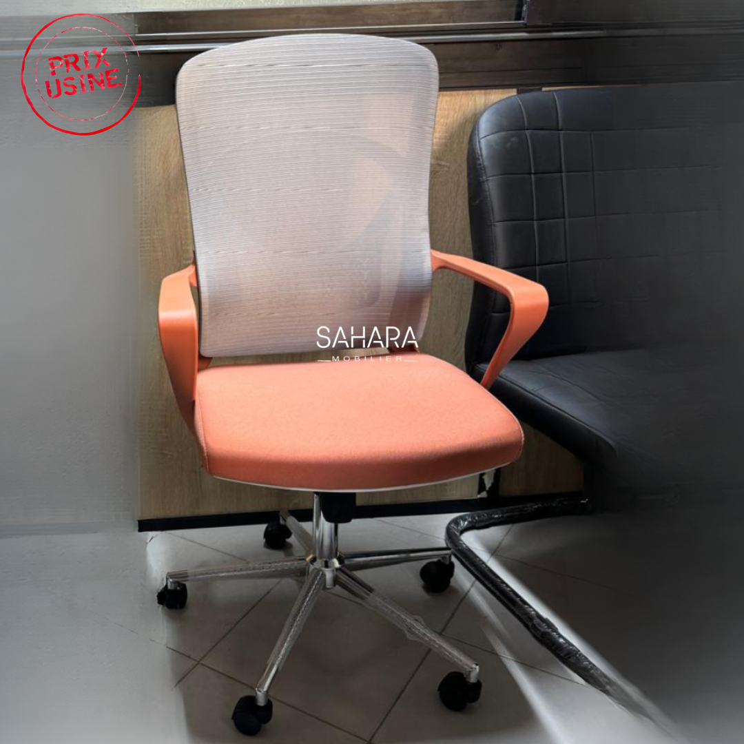 Fauteuil en mesh sur roulettes forme étoile accoudoirs fixé sur la structure assise en mousse couleur orange